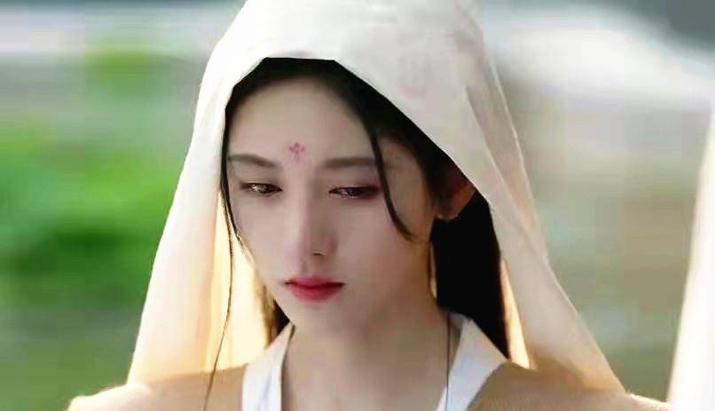 难民|继“绑架妆”“戴孝妆”之后，鞠婧祎的“难民妆”又让我迷惑了