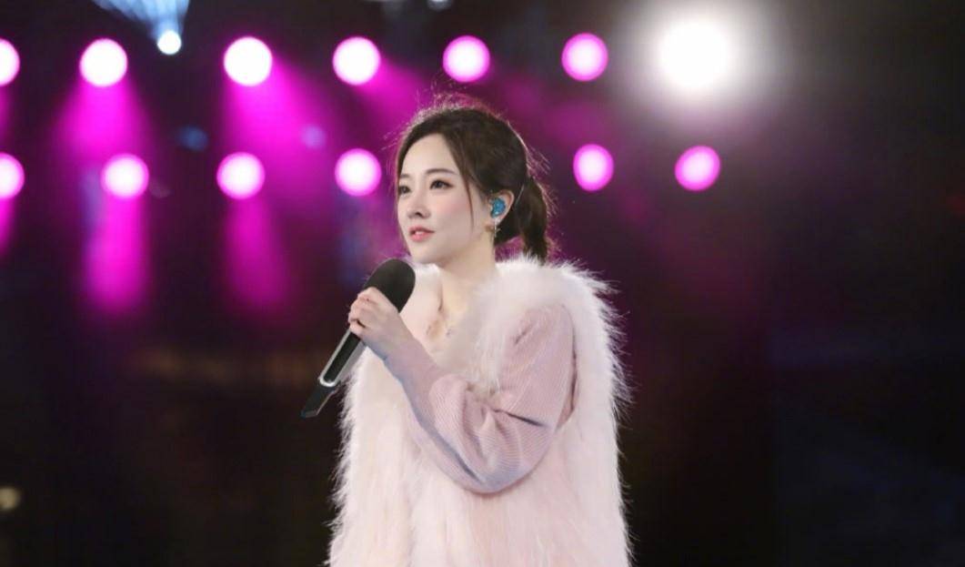 梦想|又一“中华小曲库”诞生了!实力与颜值并存的冯提莫,当之无愧!