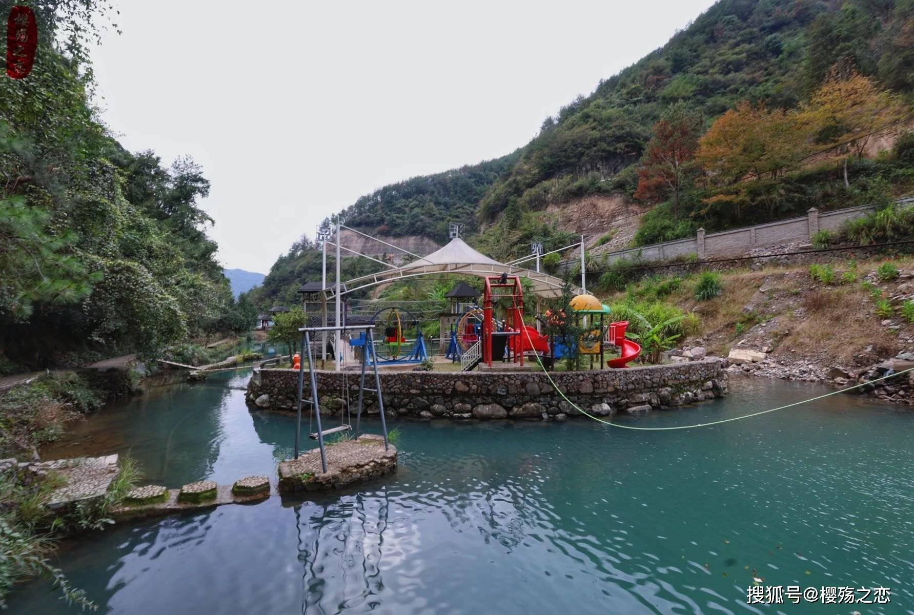 飞瀑|以“龙”为名的景区，因瀑布而闻名遐迩，被誉为江南最美瀑布之一