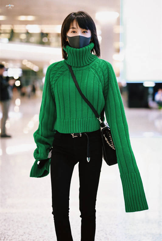 毛衣 “小个子”王子文真会穿，短款毛衣配紧身裤穿出170cm既视感