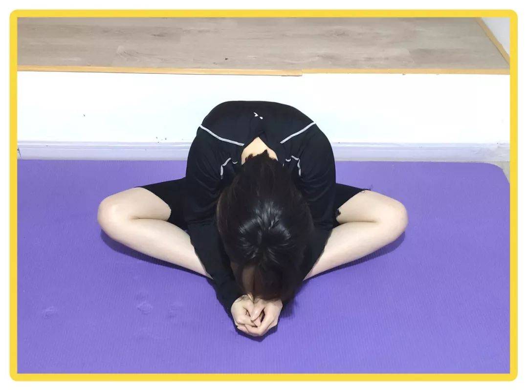 双脚|建议腿粗的女生，学习一下这5个动作，真的能瘦腿！