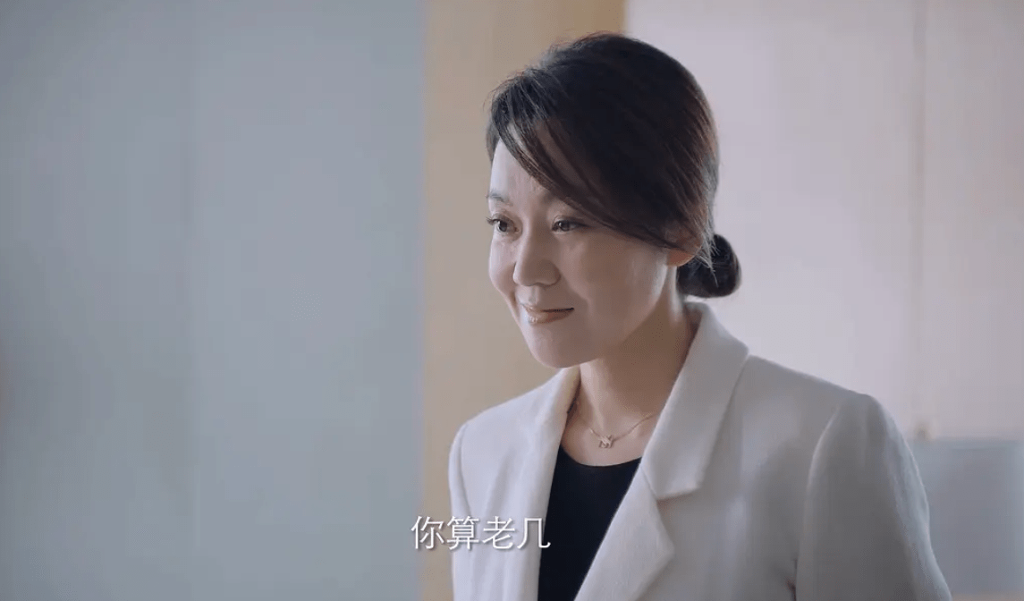 角色|人心叵测、反派成谜，《突围》剧情愈发高能，靳东、陈晓挑大梁