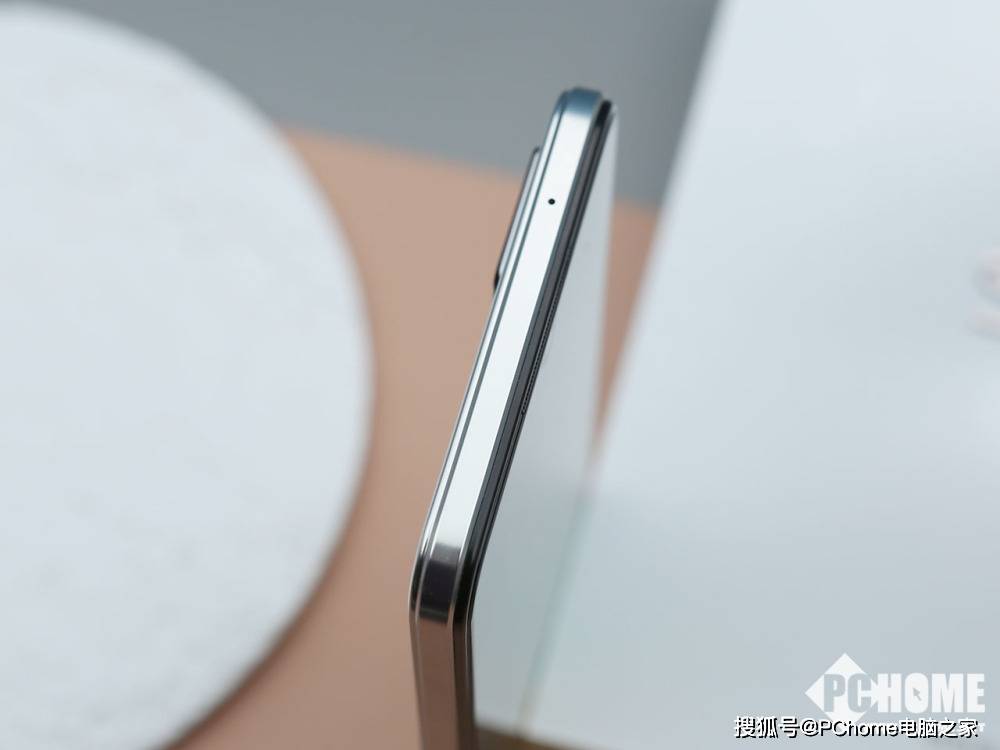 vivo S10e图赏 极致纤薄设计水彩国风富有诗意