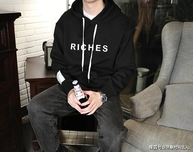 设计 穿搭小课堂 | 不易出错的秋冬卫衣穿搭大全