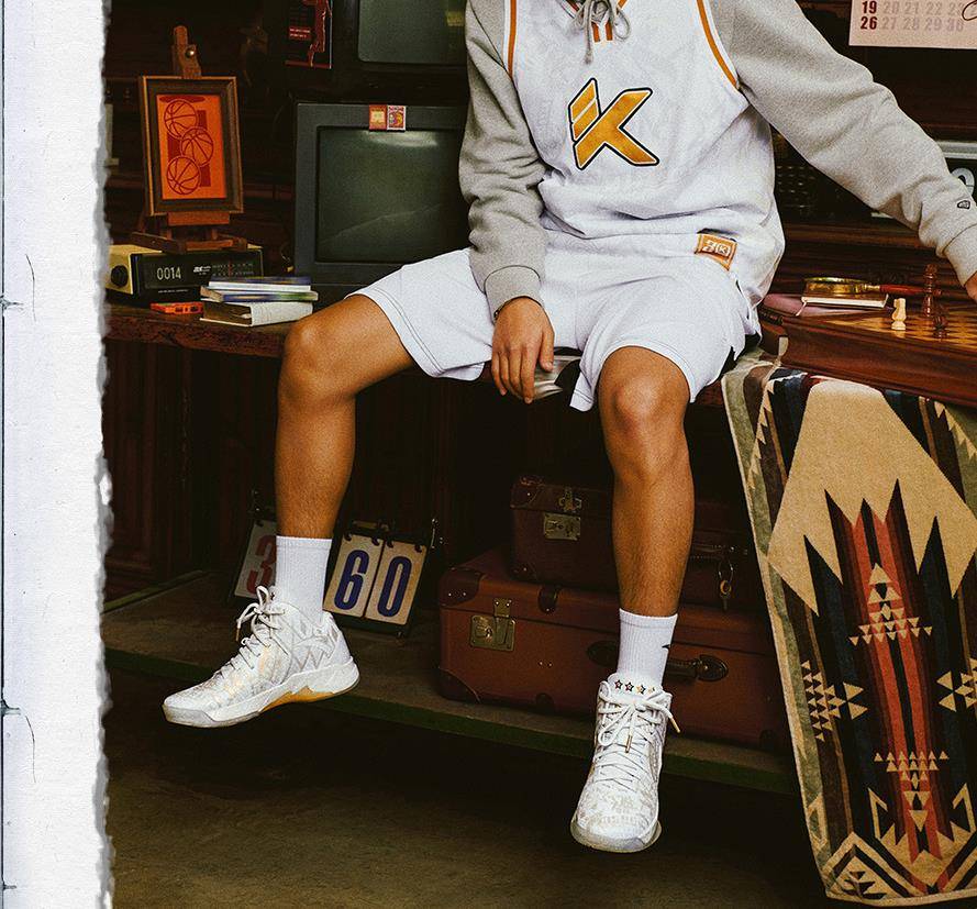 科技 外观辨识度拉满还那么帅!初代国产球鞋迎来黑科技加持的升级复刻