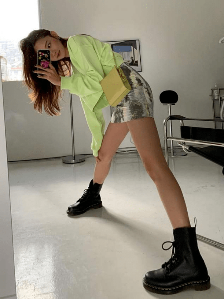 设计 女星蒋欣瘦成 Lisa 2.0？！网友：差点认不出来…