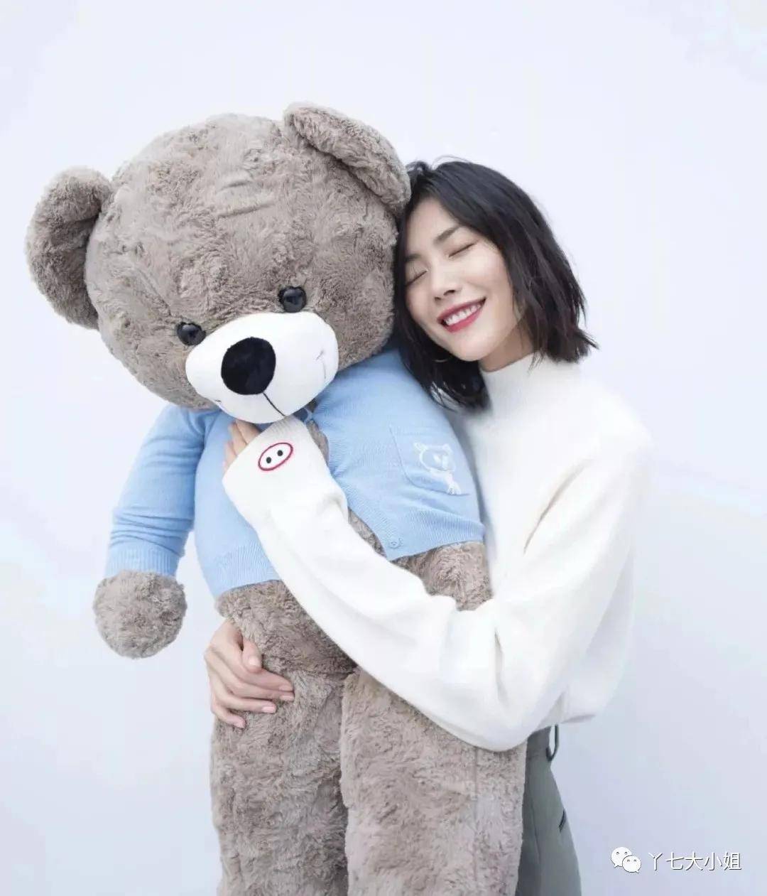 毛衣 一件烟管领毛衣=秋冬最有气质的万能内搭