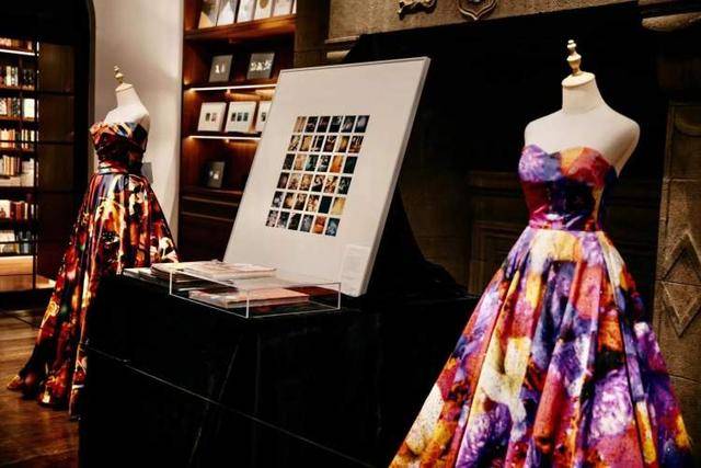 光影 “实花美学”为啥受青睐？这位时尚摄影教主，带来了梦幻的“蜷川世界”