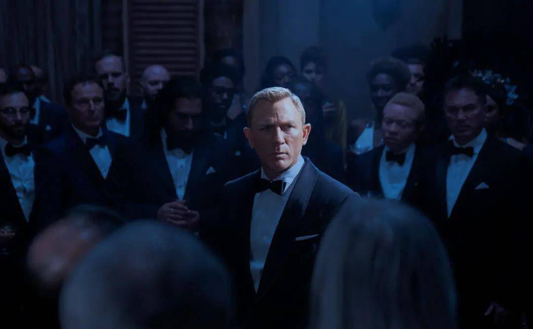 邦德|这个专一、恋家、厌倦工作的007，合你心意吗？