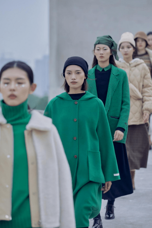 面料indicia WINTER21 FASHION SHOW“Relations关系” 冬季时装秀