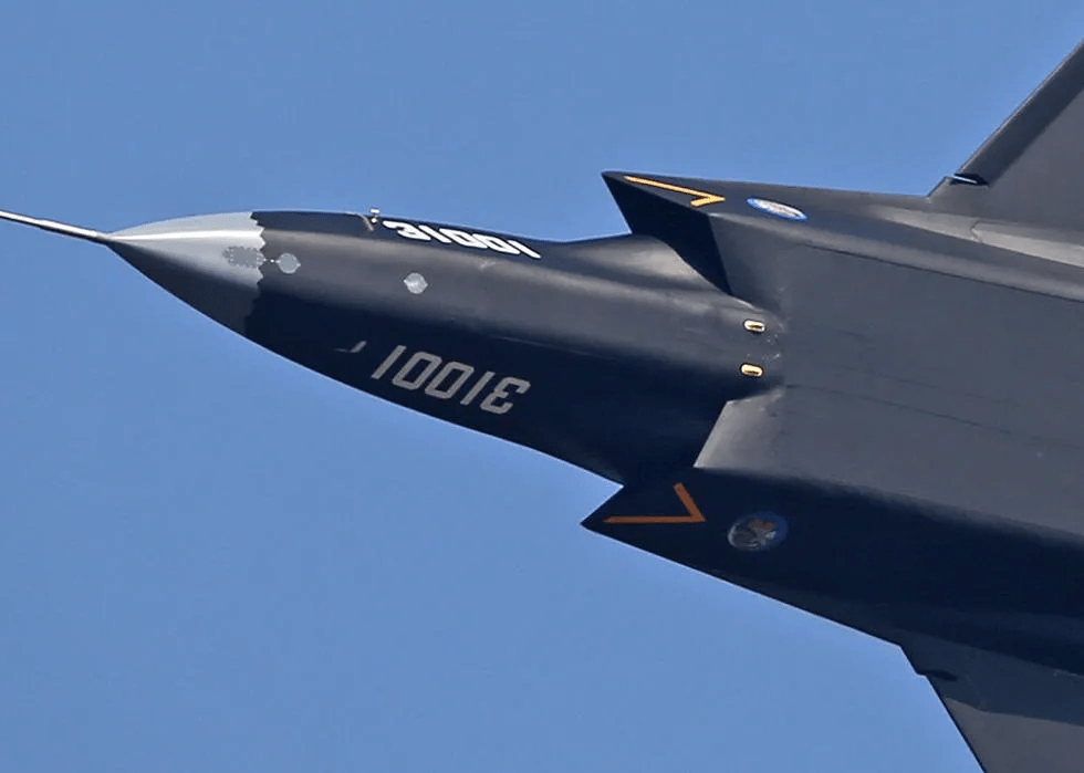 原创海四代成功首飞打脸一众黑粉军迷们对舰载机有哪些误解