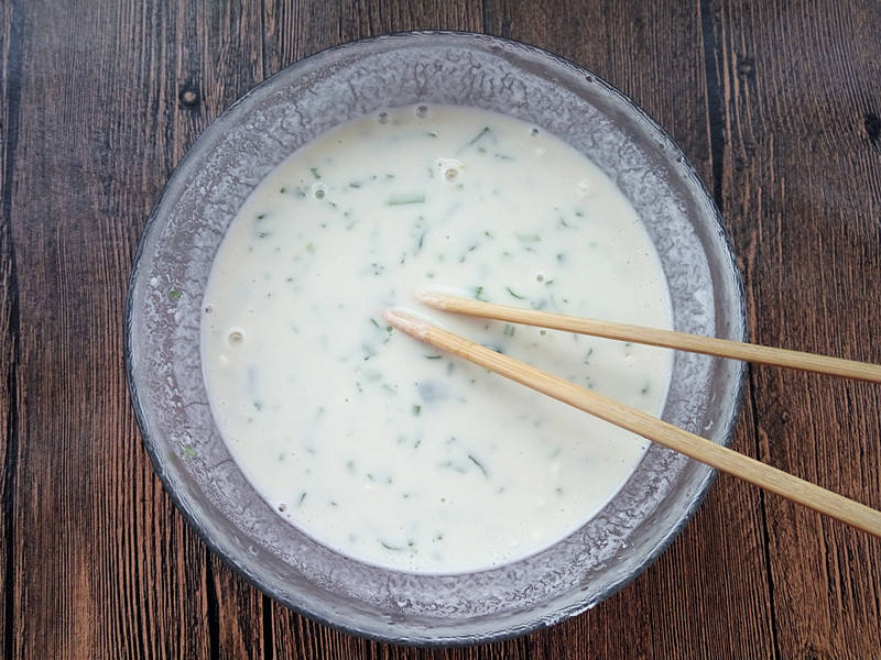 香菜|早餐不愁吃什么了,做一份简单快手的鸡蛋饼,比买的好吃