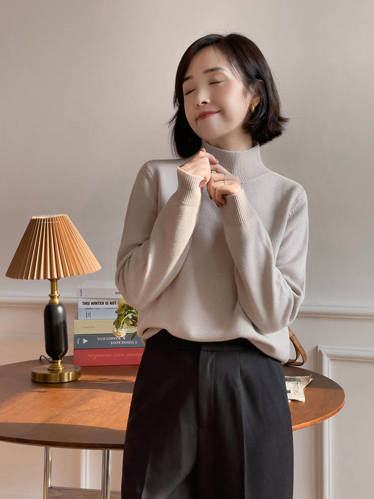 黑色 秋冬一定要试试“紧身打底+高腰半身裙”，温柔优雅，时髦百搭