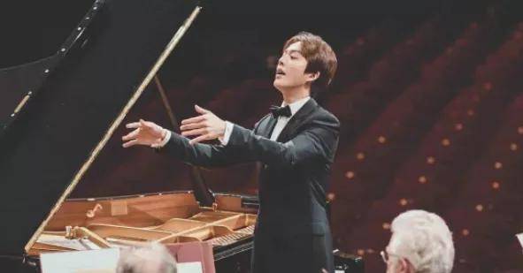 名字|孟美岐凉了？李云迪在内娱待不下去？张雨绮想方设法捧小男友？