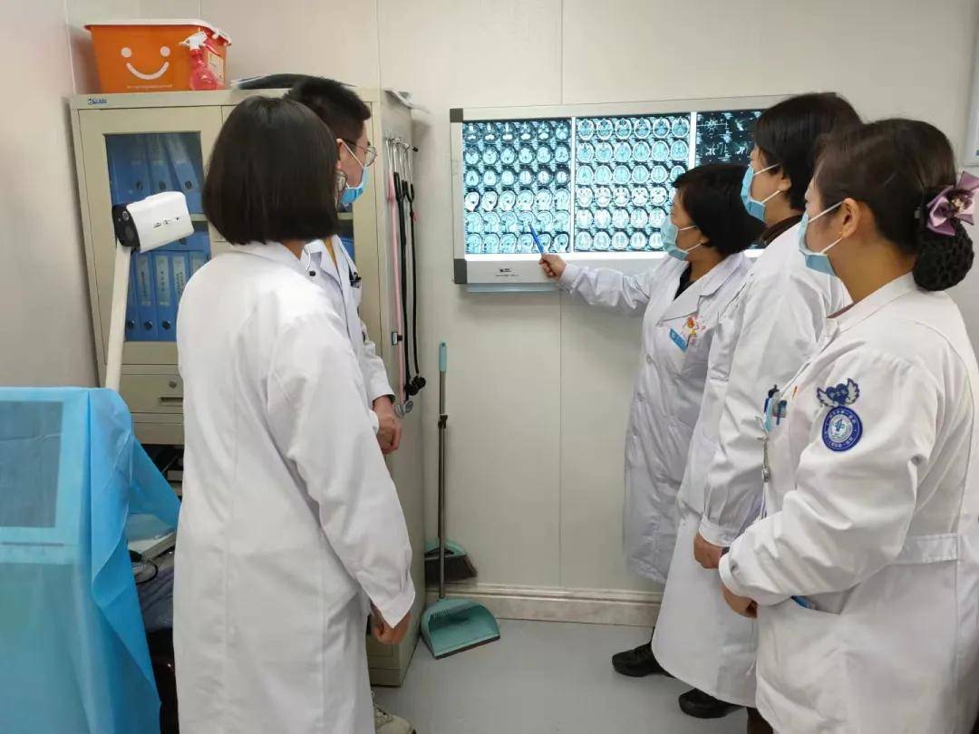 团队|你们是最最可爱的“白大褂”