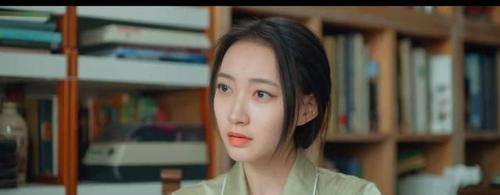 因为|爆款短剧来袭，女主酷帅无比“男女通吃”，男主是《重启》里的他