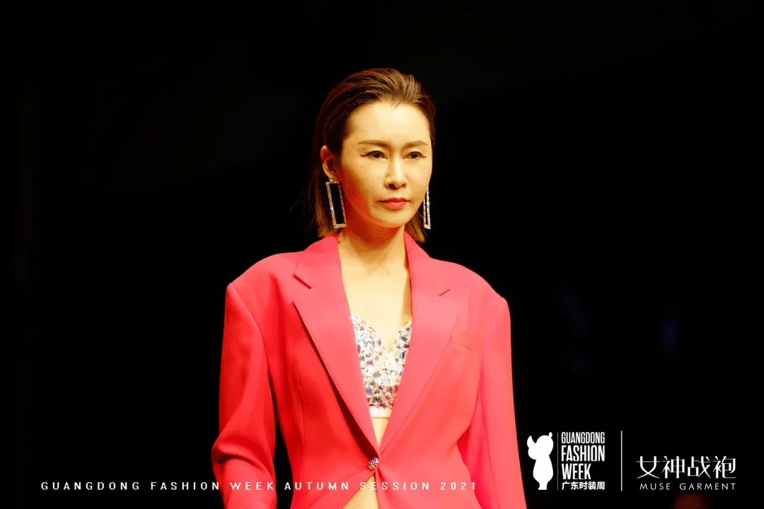 广东时装周中山沙溪分会场女神战袍冬季新品发布会成功举办