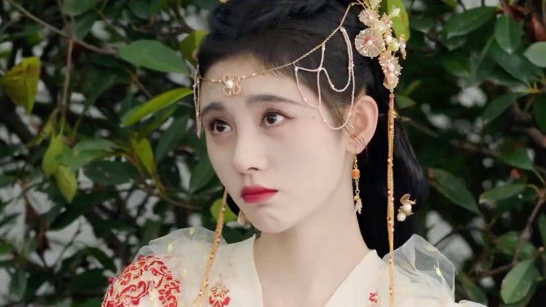 李府|鞠婧祎新剧又“扑”了，豆瓣开分仅4.3，只怪她的古装实在太美了