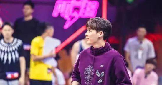 因为|李易峰：不输别人的颜值，赢了自己的实力