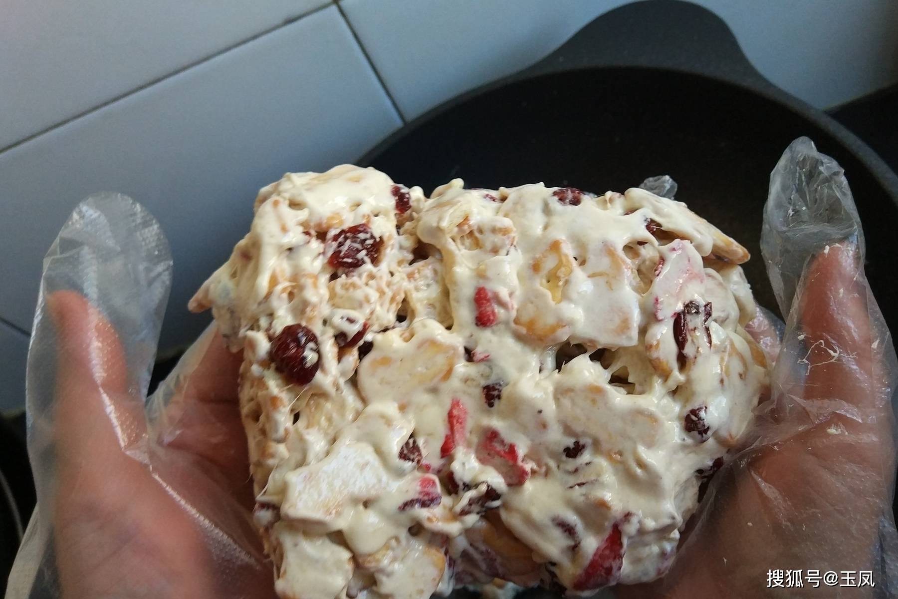 亲朋|春节少不了的小零食，10分钟做1锅，自己做成本不及买的一半