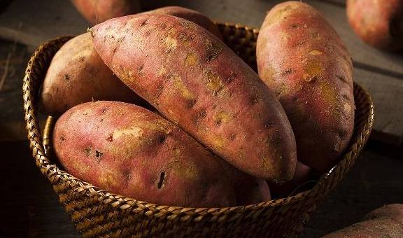 水果|糖尿病患者,日常记住3不吃、3吃,稳定血糖,为健康“助力”