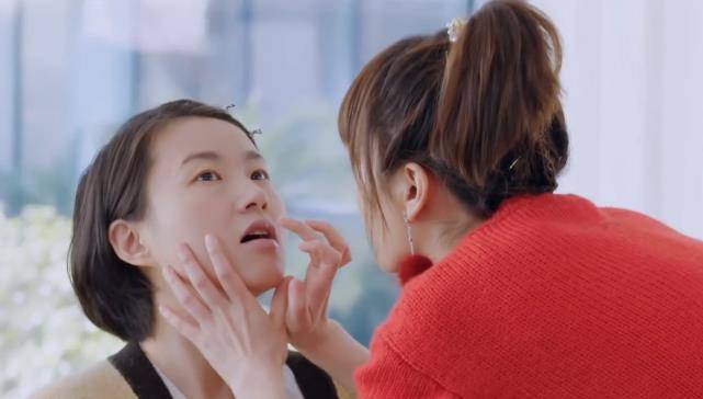 主人公|吴昕给女博士化妆，看到她画好的妆容后，网友：不愧是美妆博主！