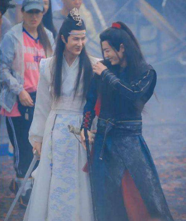 秒杀|《陈情令》口碑逆转肖战大火，杨紫新剧开播秒杀，李现肖战流量PK