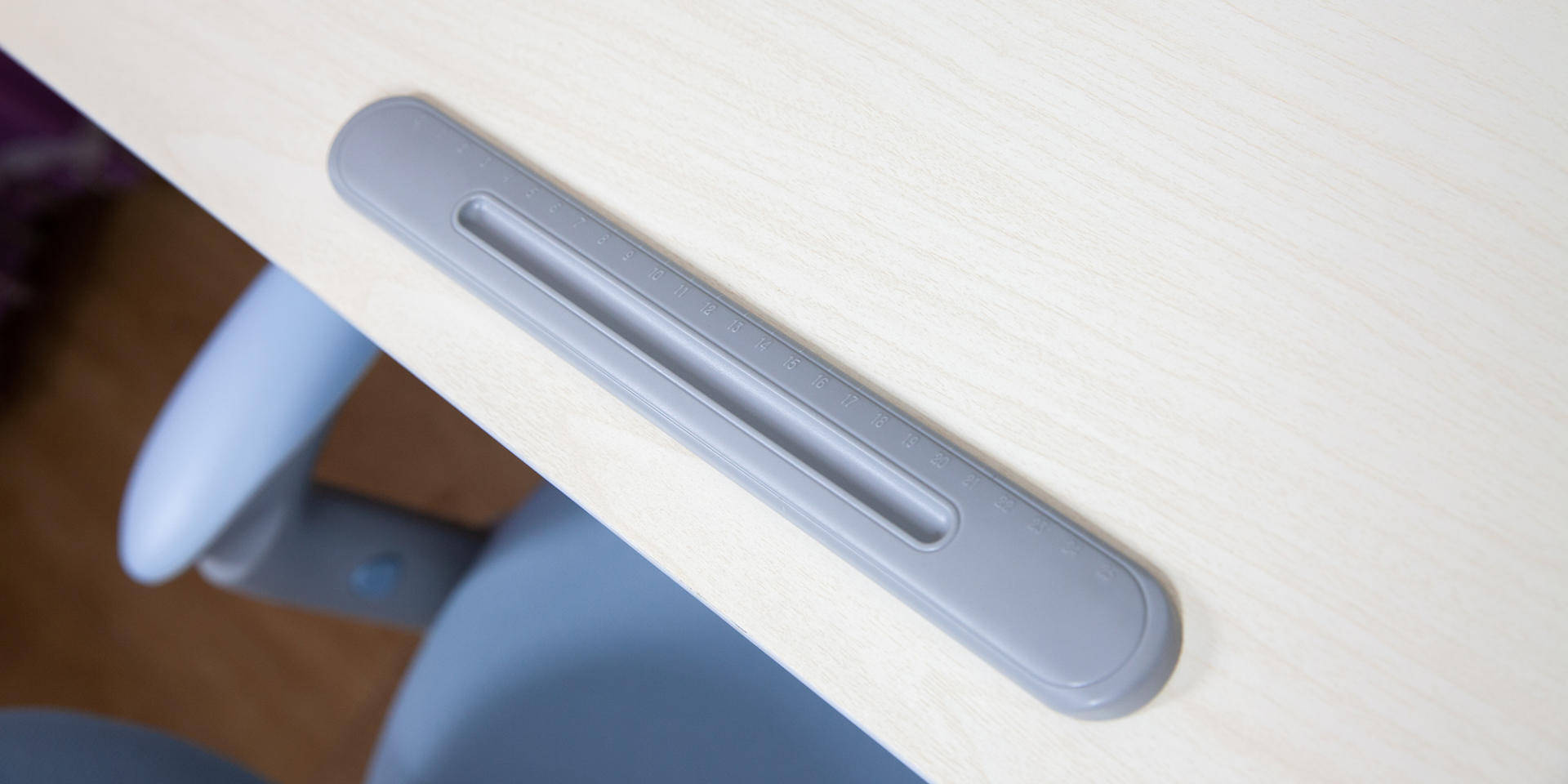 双11儿童桌选购指南-附科贝森儿童学习桌套装使用体验