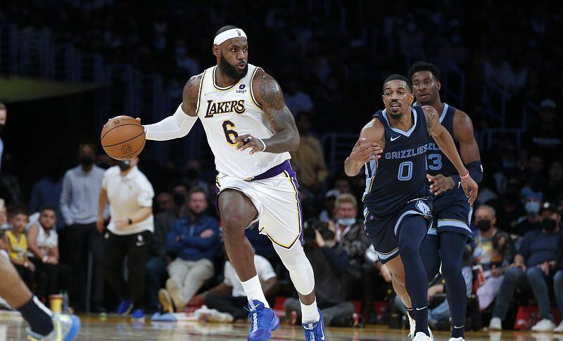 詹姆斯最新总得分篮板助攻 1a4d4ffdd3704250a072803d754811f1.jpeg