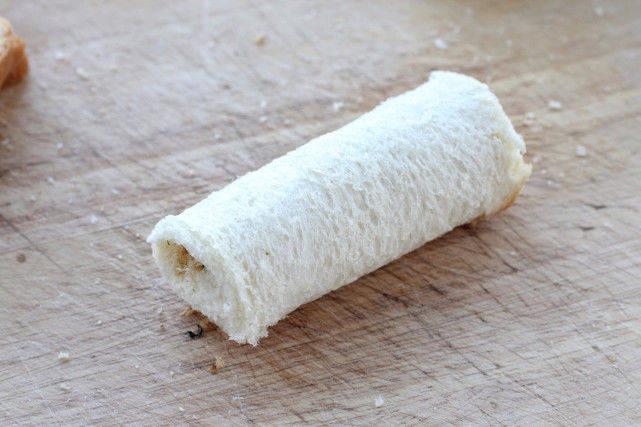 时间|把剩吐司做成营养早餐，一口平底锅就能搞定，细腻美味浓郁拉丝！