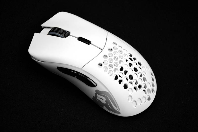 奥丁无线版来了,对标狗屁王2代,GLORIOUS MODEL D WIRELESS开箱