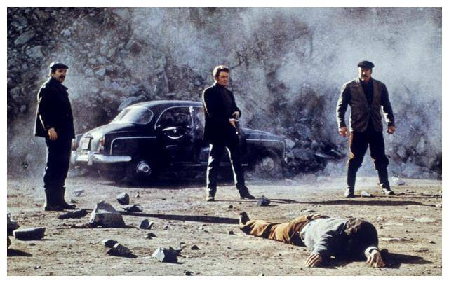 黑手党|还记得一部意大利电影吗？女主角被黑手党浇上水泥销尸灭迹