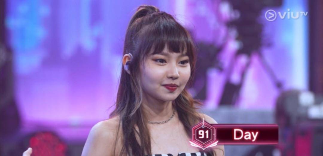 全民|香港选秀节目选手自比粉墨成员？经纪人：你不要活在Lisa的阴影下