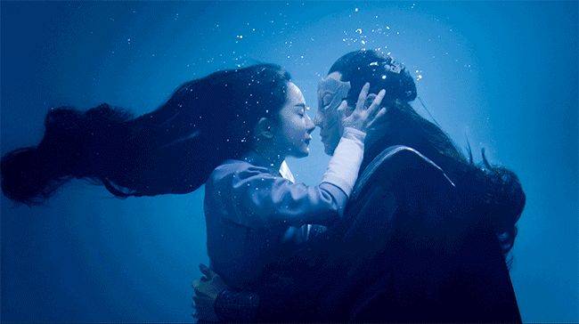 因为|下一年待播剧官宣，杨幂一人占了3部，这是要“霸屏”的节奏吗？