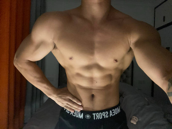 是健體運動員也是肌肉私教，健身6年，不充血臂圍也保持在40cm！ 健身減肥達人 第14张