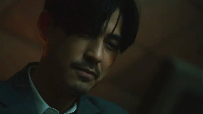 角色|冷静，冷峻但不冷酷，我太爱他了