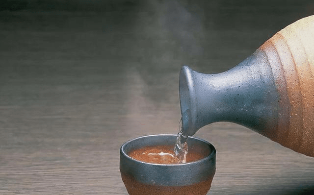 哪里买酒坛子最便宜 75ae63cdd4fb472fb9357d4889336c1f.png