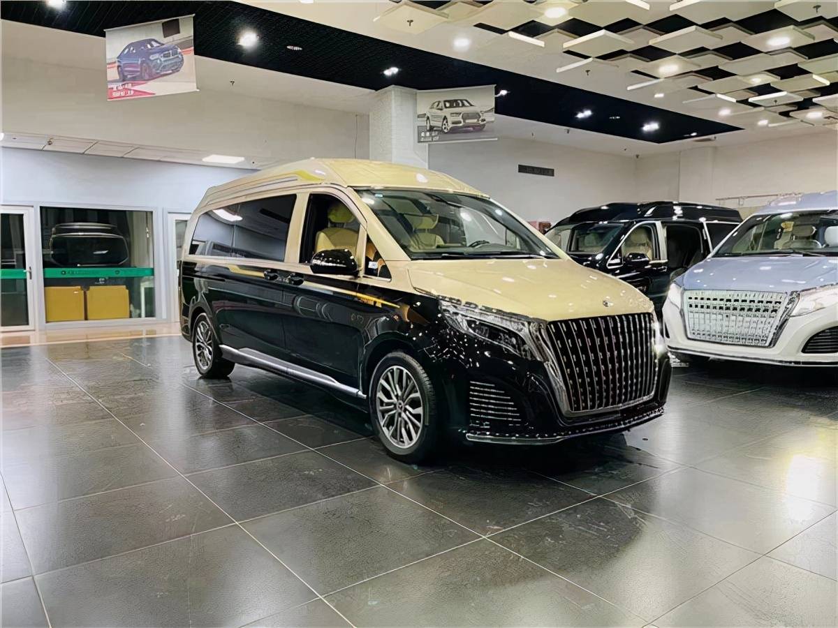 奔驰v260l豪全隔断四座商务车多项优点值得邀您品鉴