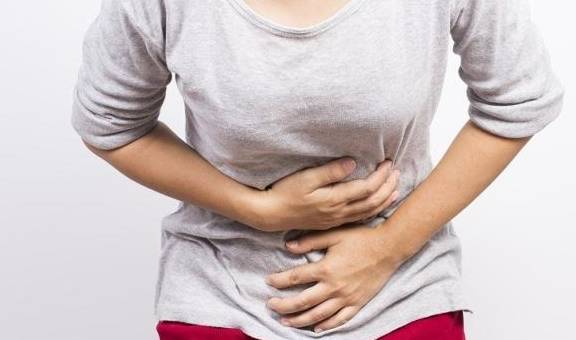 症状|慢性胃炎需与5种疾病辨别，老胃病发作自行服用胃药不可取