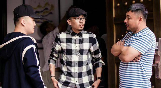 老相识|《刘老根5》杀青！赵本山笑容满面稳居C位，宋小宝回归范伟未现身