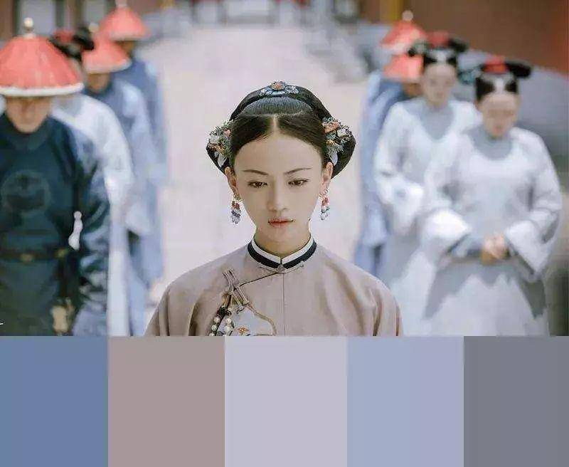 同学 杨幂张小斐10年同学，还记得张小斐春晚火了的那件大衣吗？