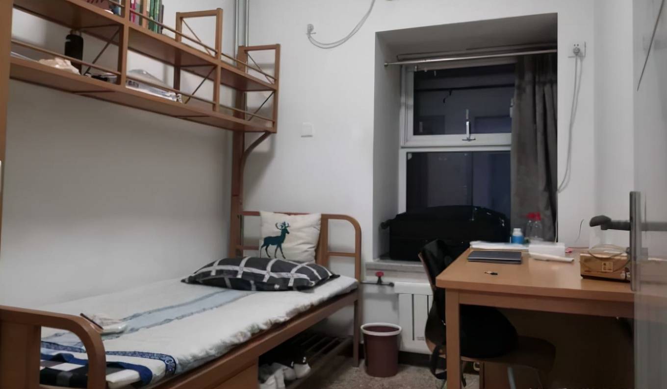 原创叙利亚风宿舍火了学生连夜收拾行李回家看到瞬间破防