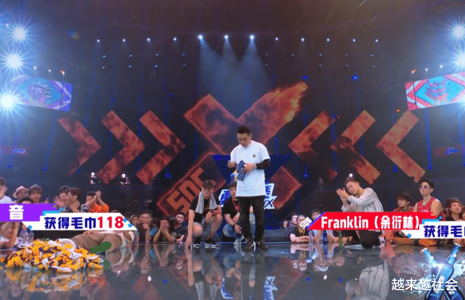 battle|街舞第三季,杨凯夺冠的时候,王队长高兴的直接蹦杨凯身上