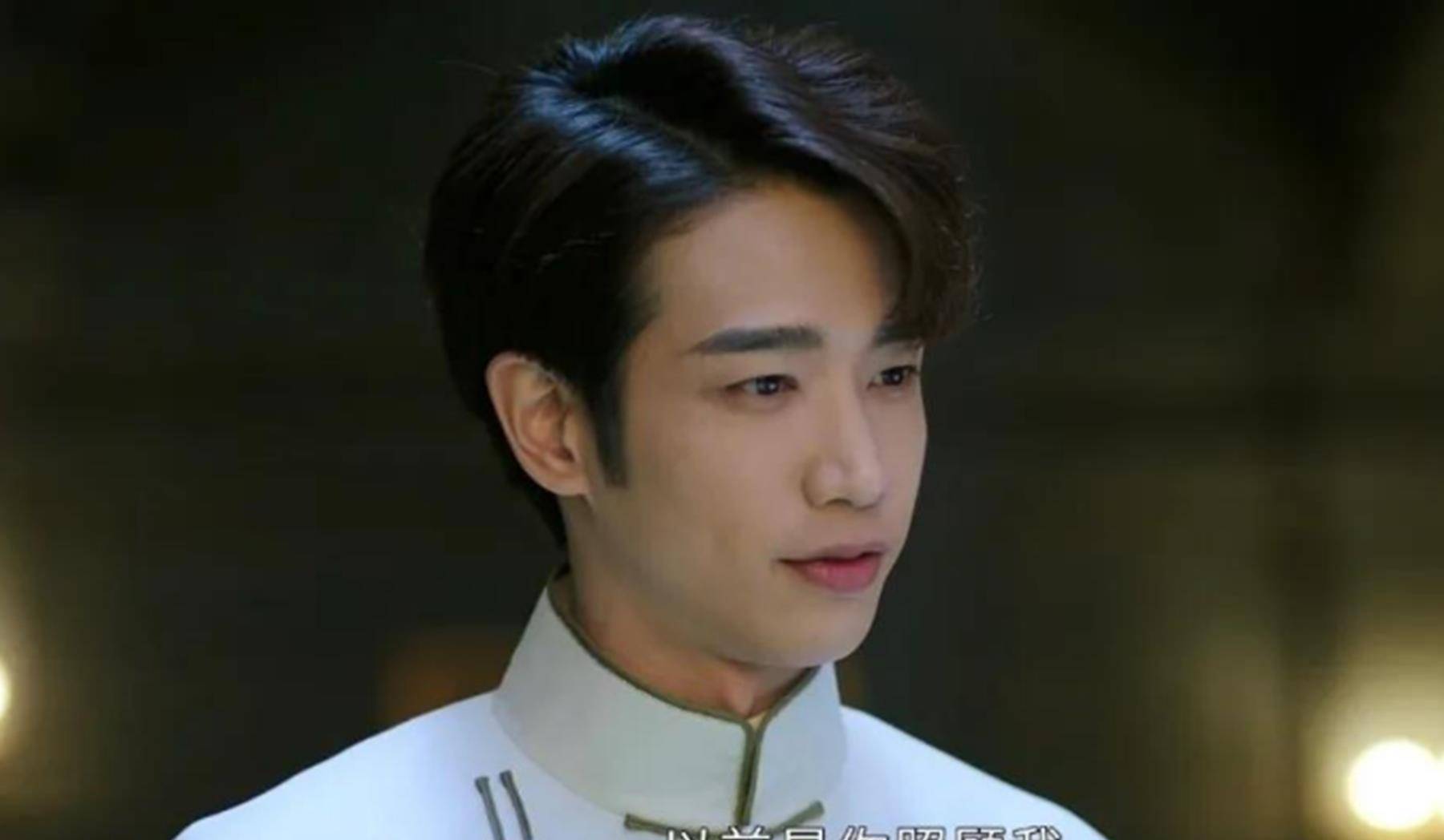 夜明喜欢金性坚吗?金性坚谁演的?