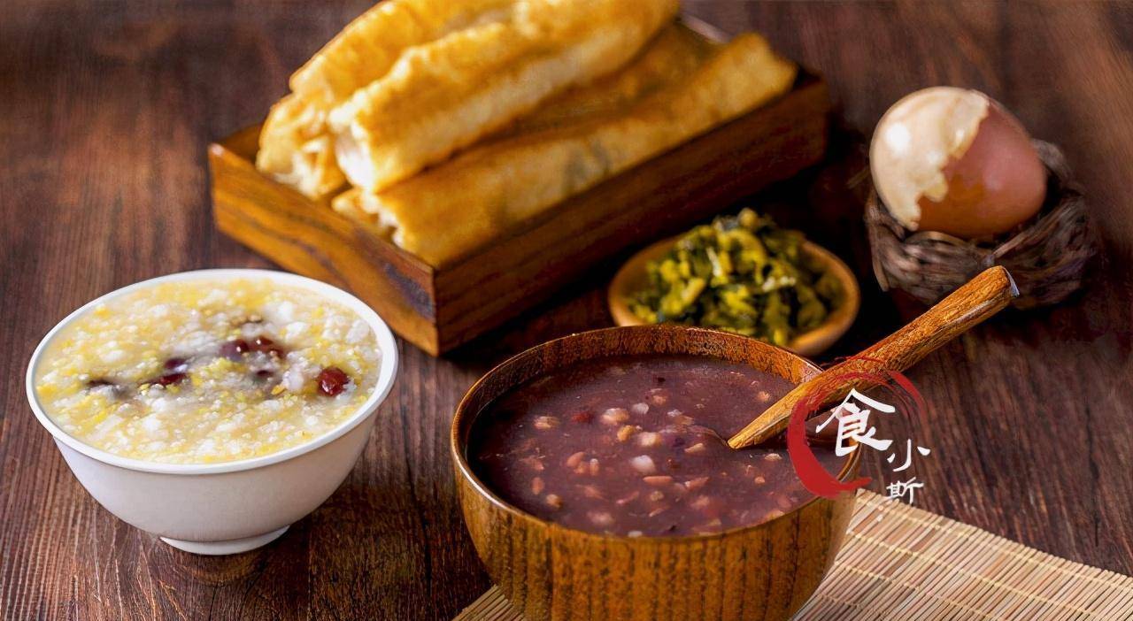 莲藕|全家都爱吃的莲藕鲜肉锅贴,提前包好冻起来,早上10分钟搞定早餐