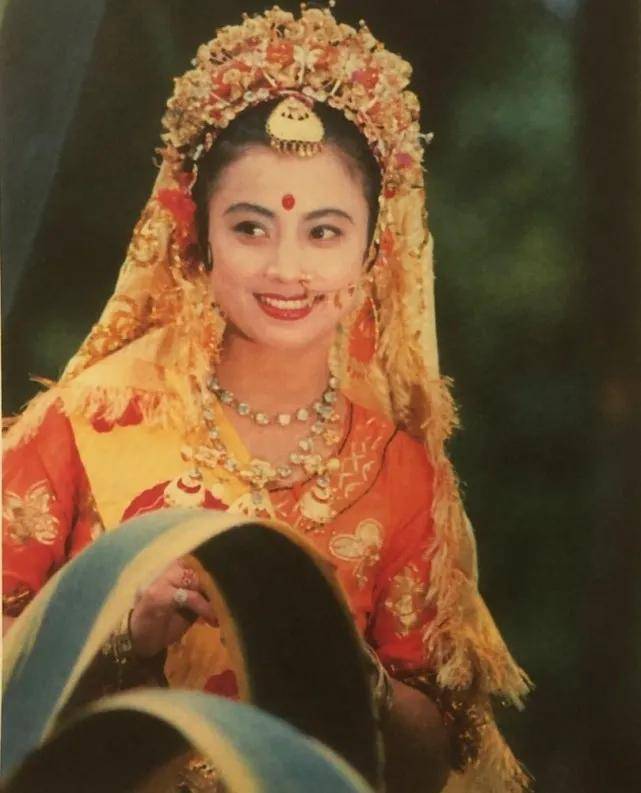 玉兔精李玲玉 e1c1dab07d0341aba1bdda7921e47d1f.jpeg