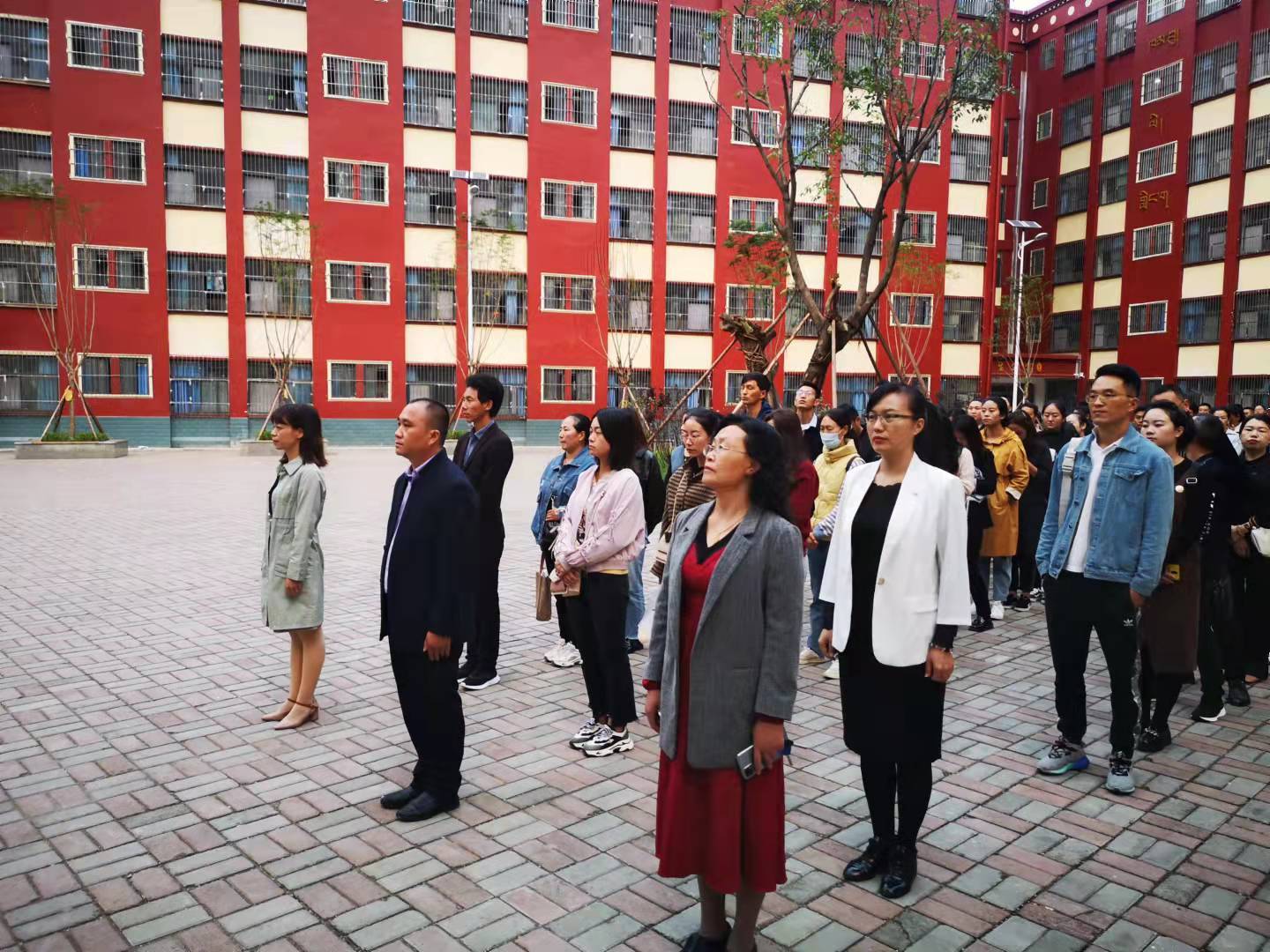 交流经验携手共进四川仁和思源实验学校赴木里红科中学开展交流学习