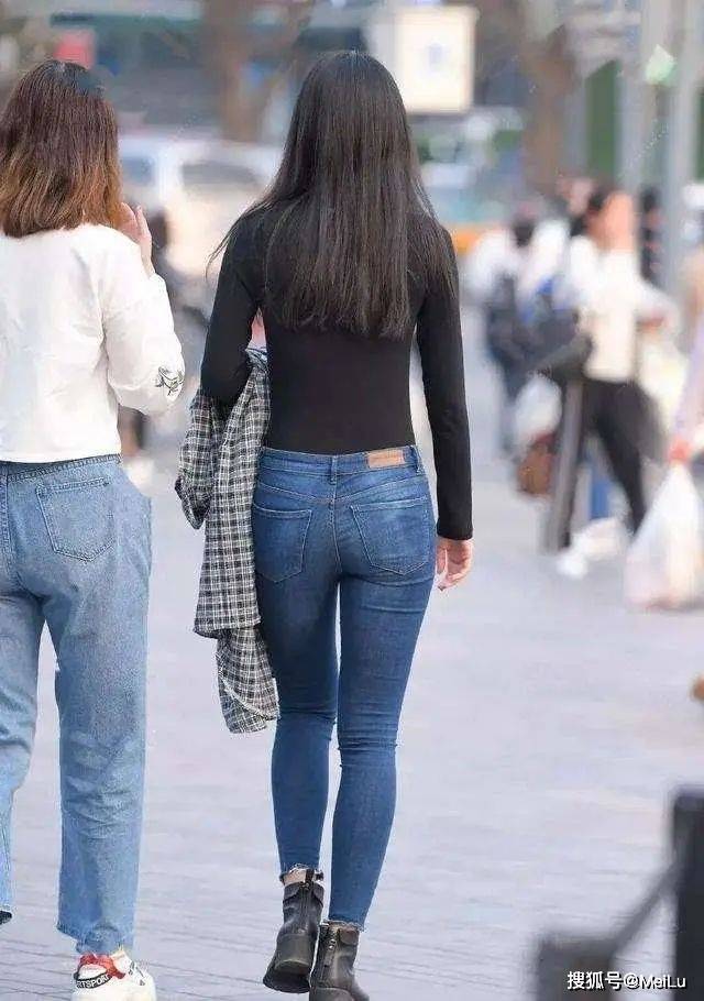 卫衣 瑜伽裤彰显时尚美女大气优雅,彰显独一无二的魅力,时尚有型