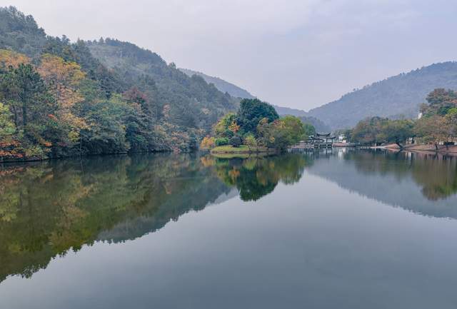 色彩|木兰胜天：自在安逸胜过天人，定格黄陂醉美“秋波”