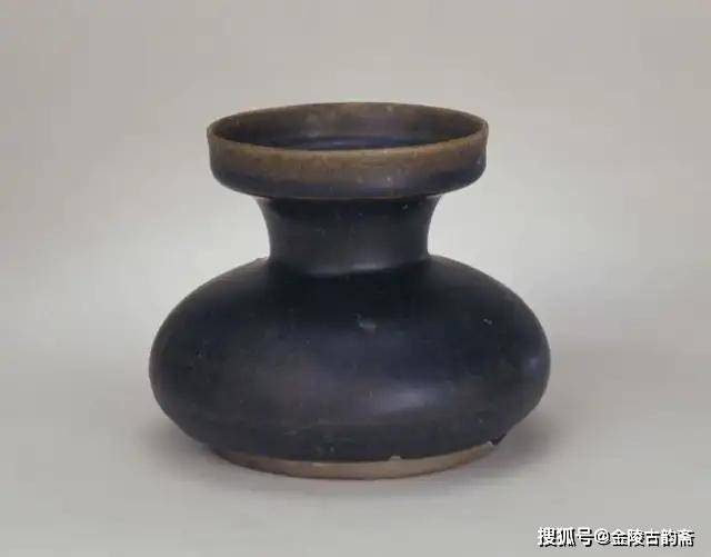 浅谈中国几千年痰盂的演变历史（唾盂-唾壶-渣斗）_馆藏